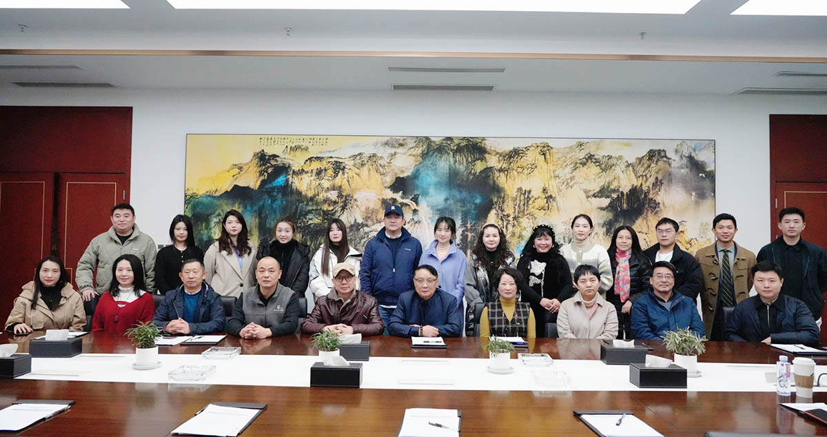四川省新文藝組織發(fā)展聯(lián)合會(huì)文化版權(quán)產(chǎn)業(yè)專委會(huì)成立